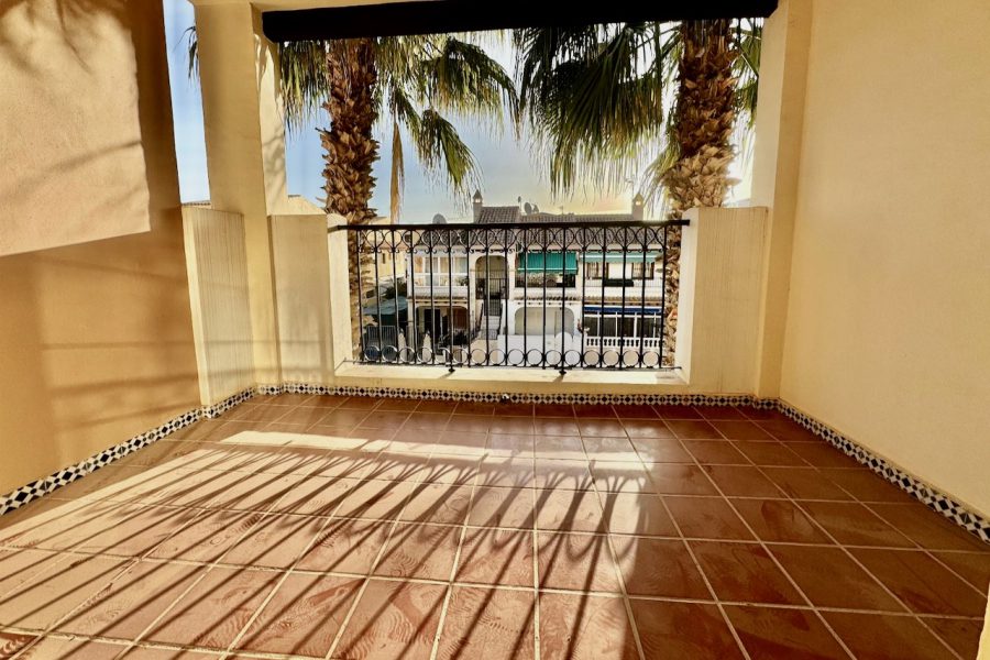 Видатна квартира в Aldea del Mar, Торрев'єха, на продаж